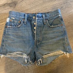 Levi’s shorts